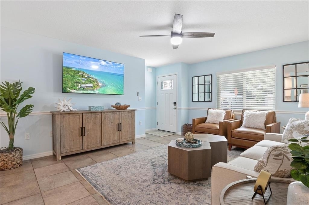 2729 Sydelle Street - Photo 2