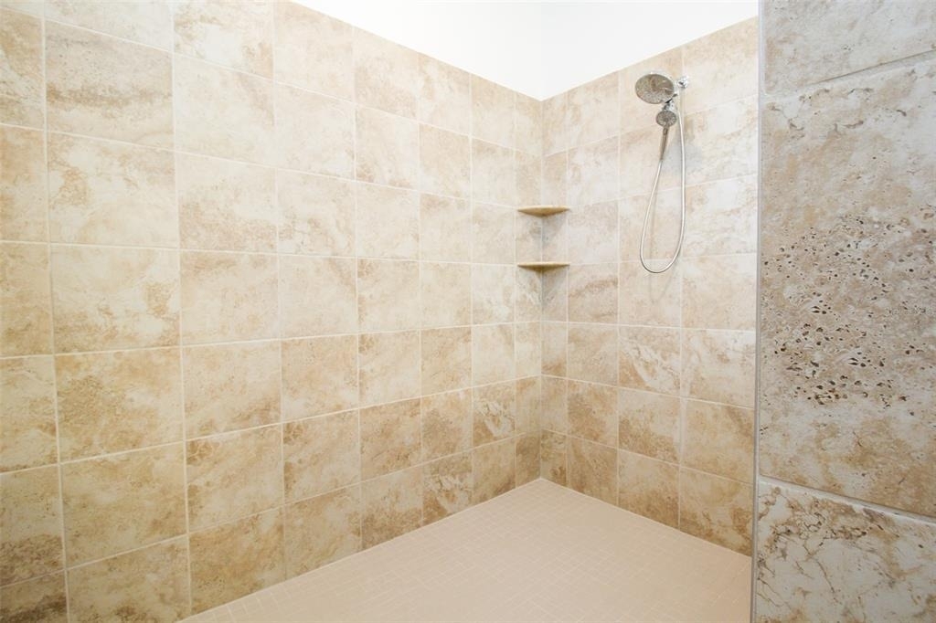 16106 Tradewind Terrace - Photo 15