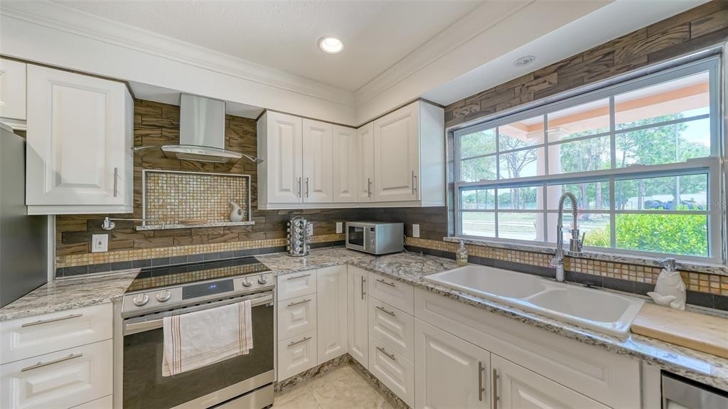 2520 Tami Sola Street - Photo 17