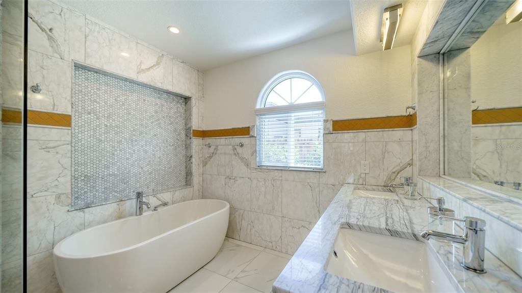 2520 Tami Sola Street - Photo 26