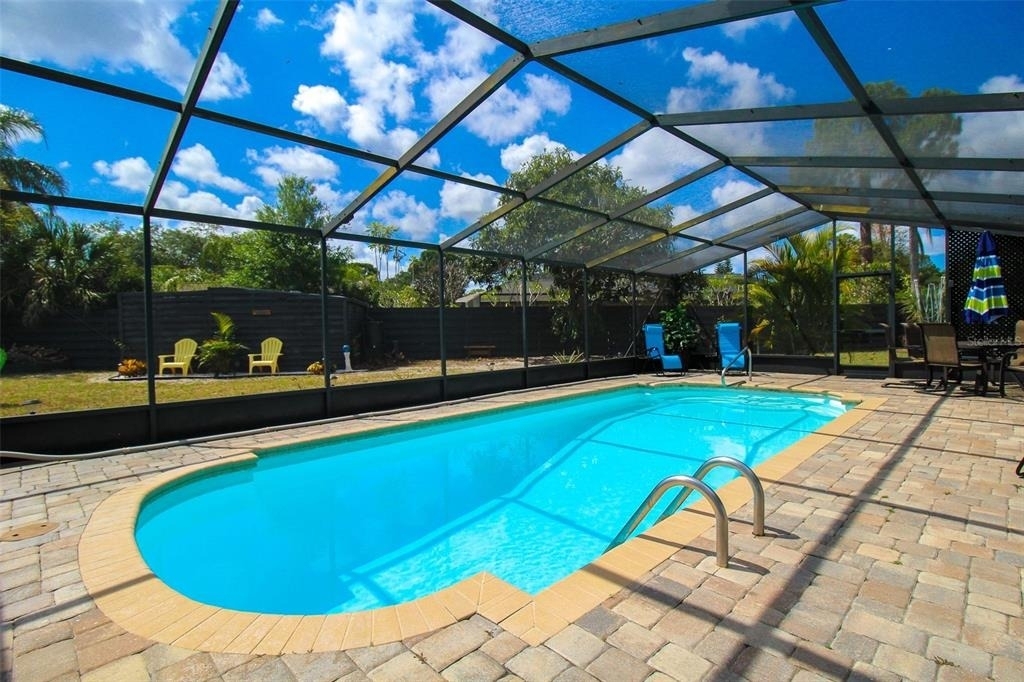 3852 Gatewood Drive - Photo 1
