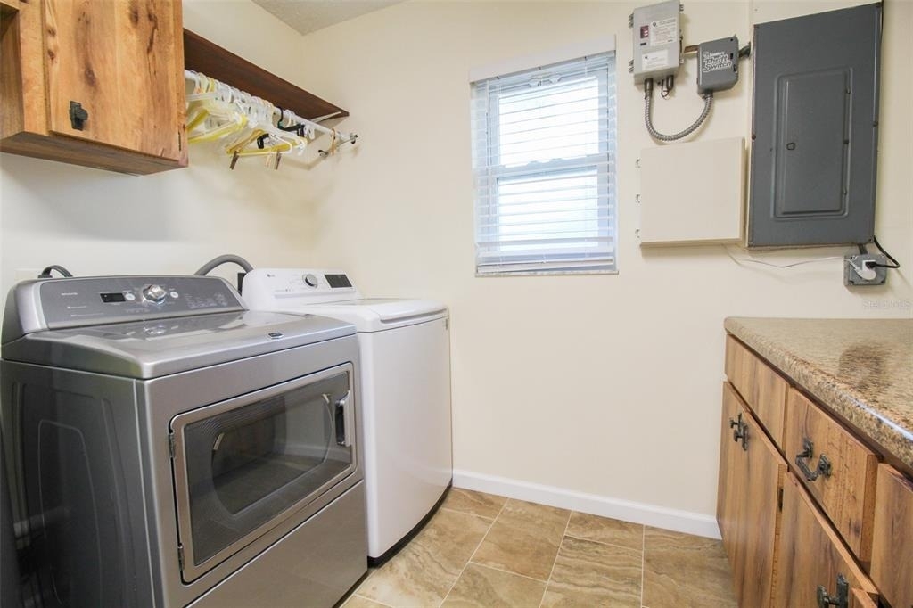 3852 Gatewood Drive - Photo 36