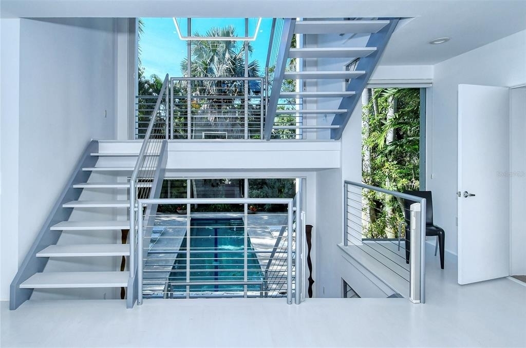 213 N Washington Drive - Photo 50
