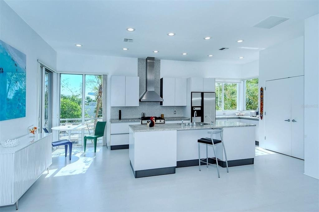 213 N Washington Drive - Photo 12