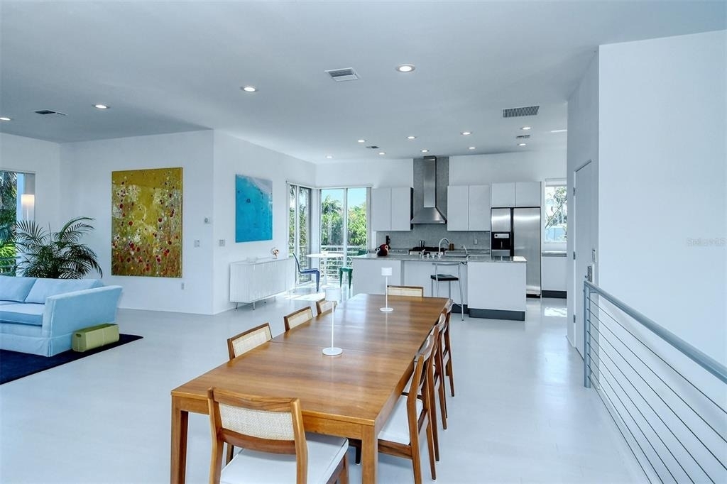 213 N Washington Drive - Photo 11