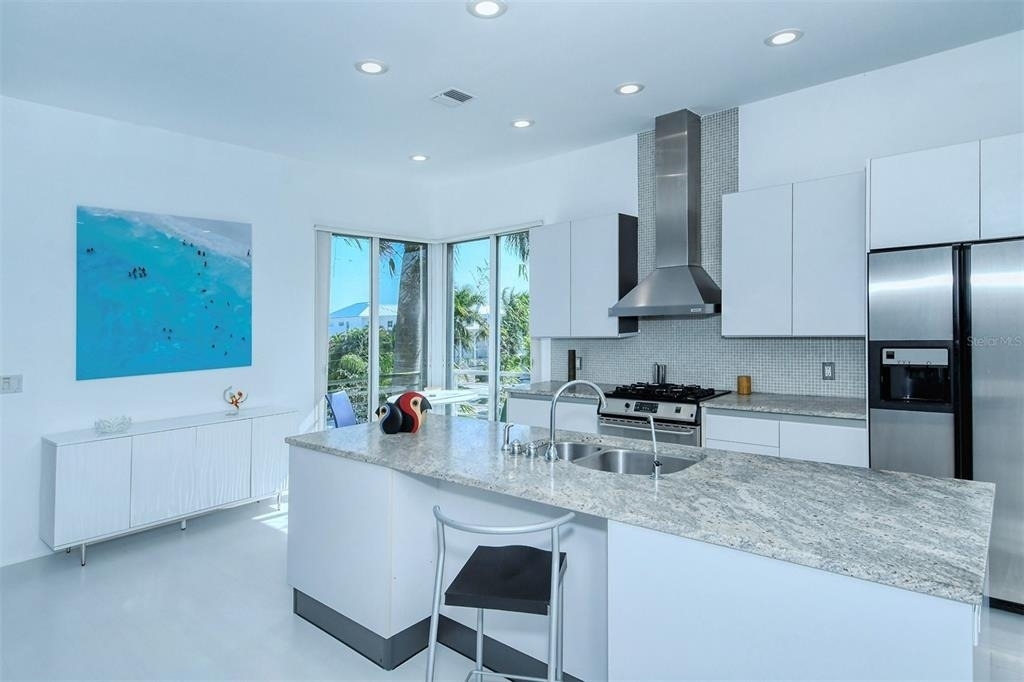 213 N Washington Drive - Photo 13