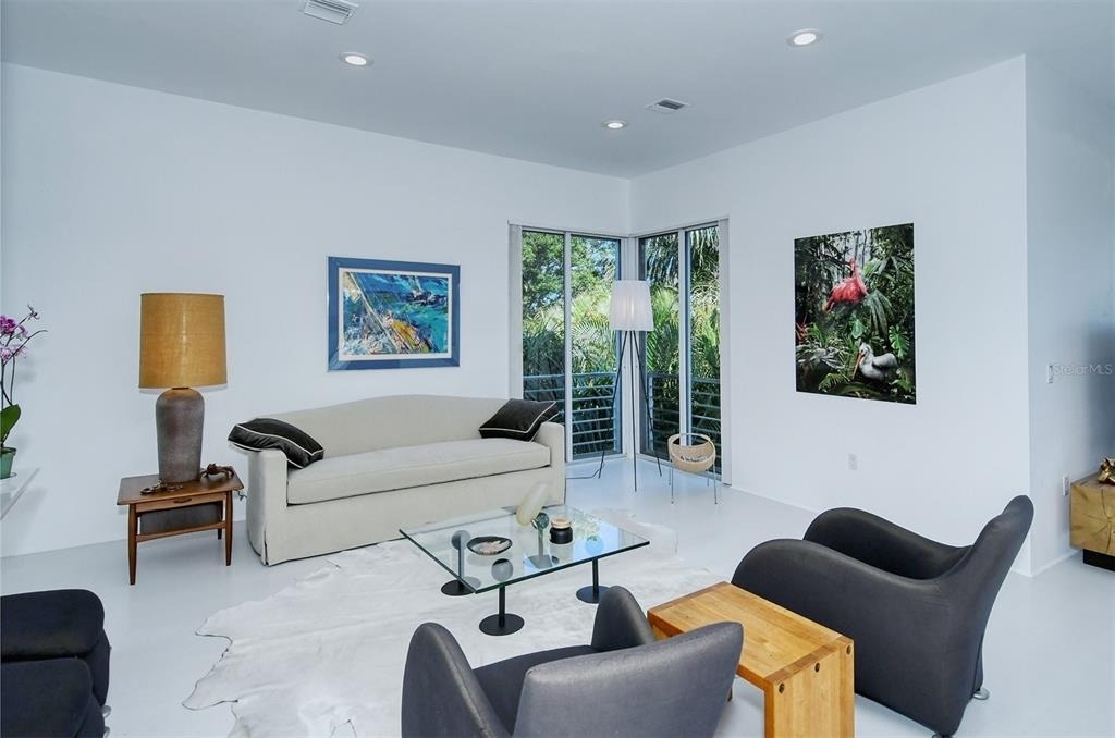 213 N Washington Drive - Photo 22
