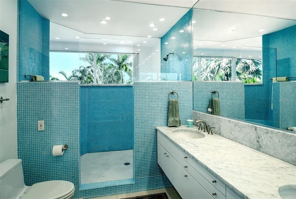 213 N Washington Drive - Photo 47