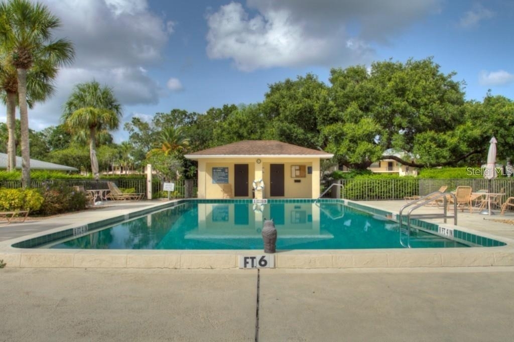 7062 W Country Club Drive N - Photo 22