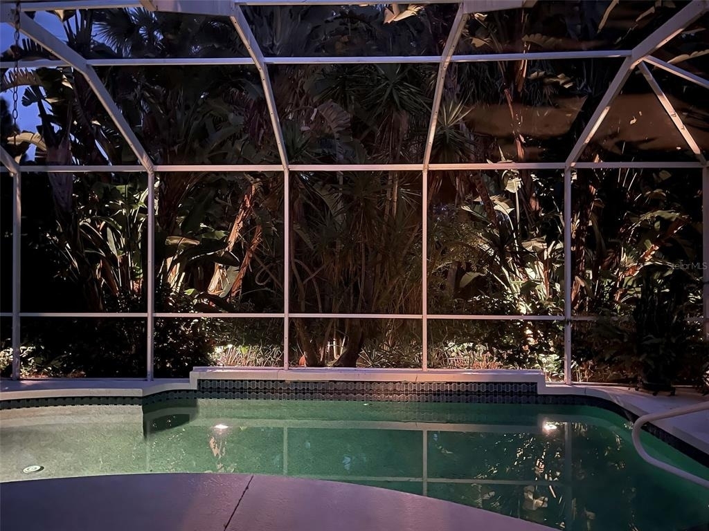 354 Melrose Court - Photo 41