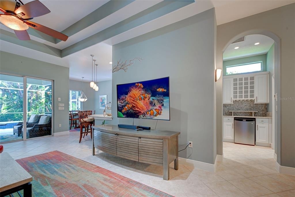 354 Melrose Court - Photo 9