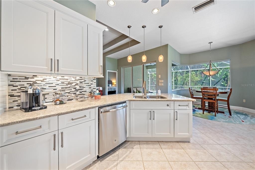 354 Melrose Court - Photo 15