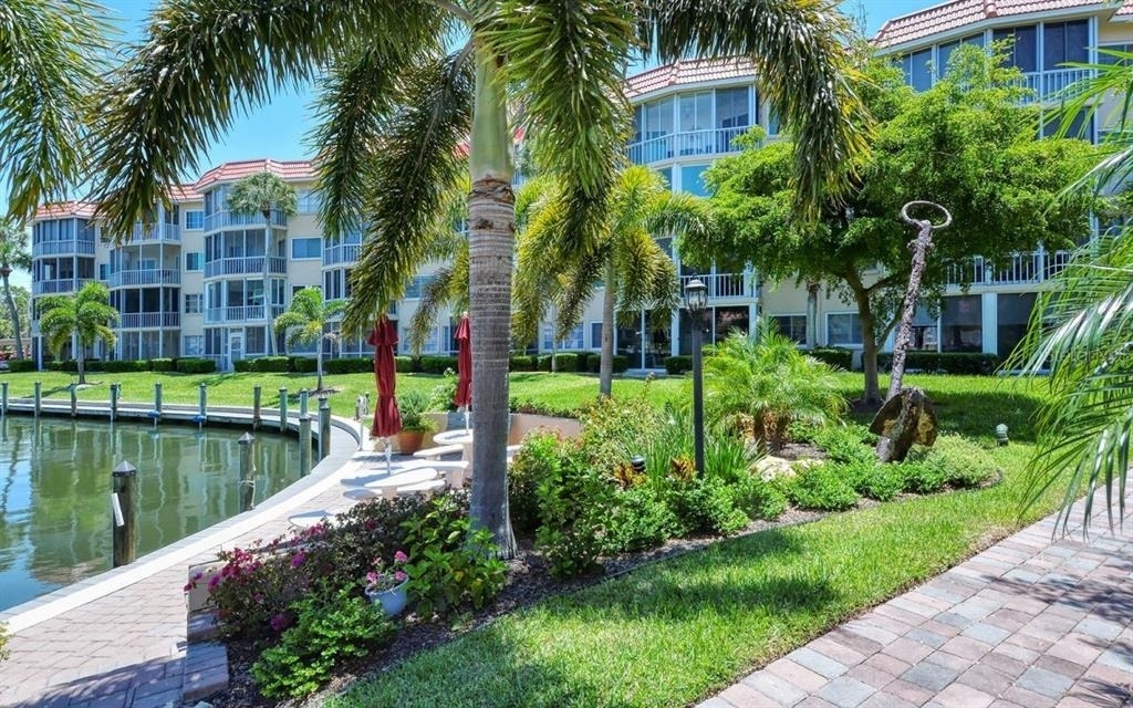 1250 N Portofino Drive - Photo 41