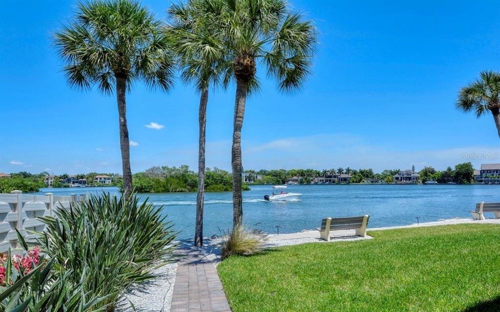1250 N Portofino Drive - Photo 38