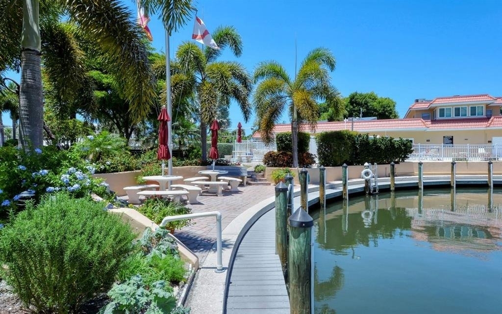 1250 N Portofino Drive - Photo 42