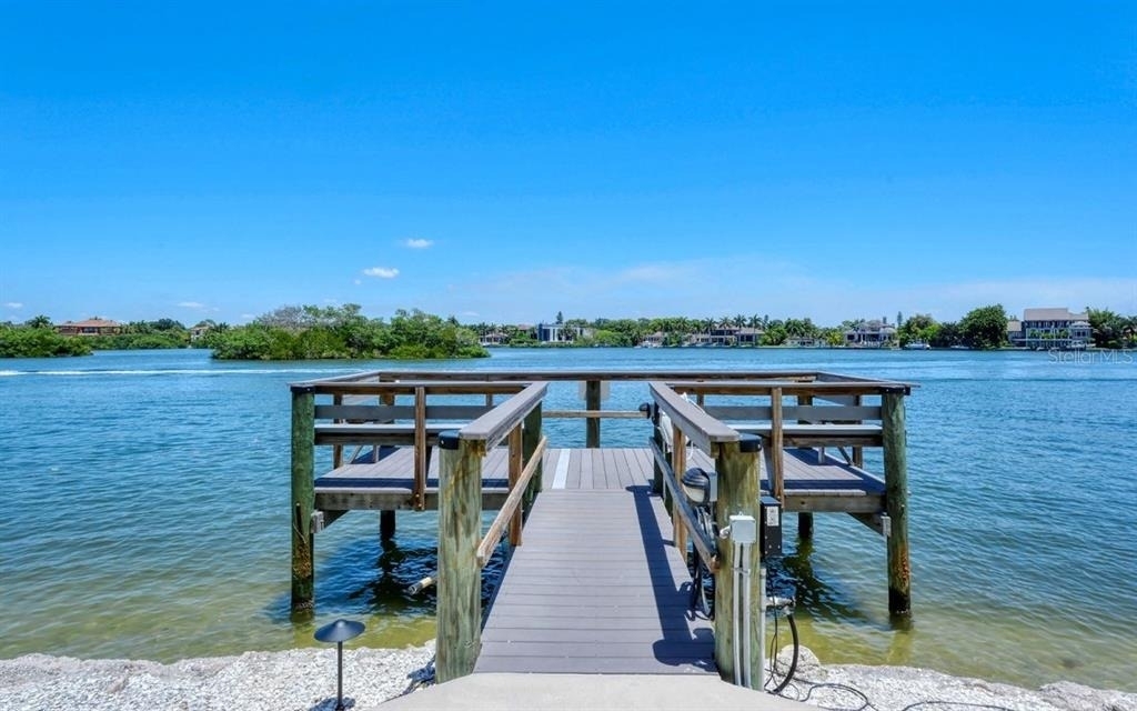 1250 N Portofino Drive - Photo 19