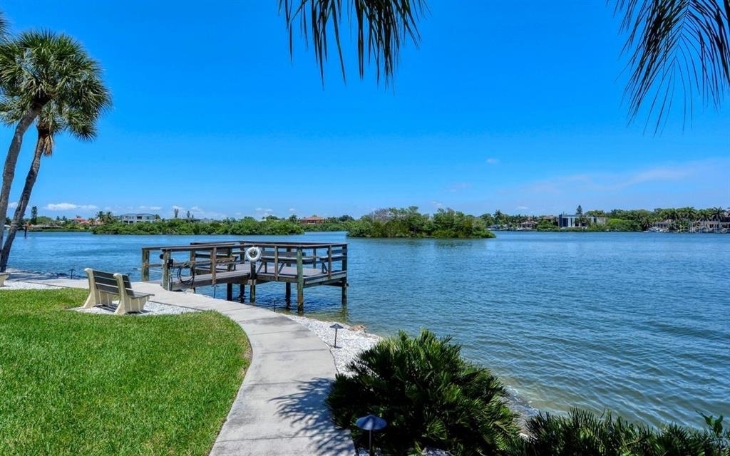 1250 N Portofino Drive - Photo 32
