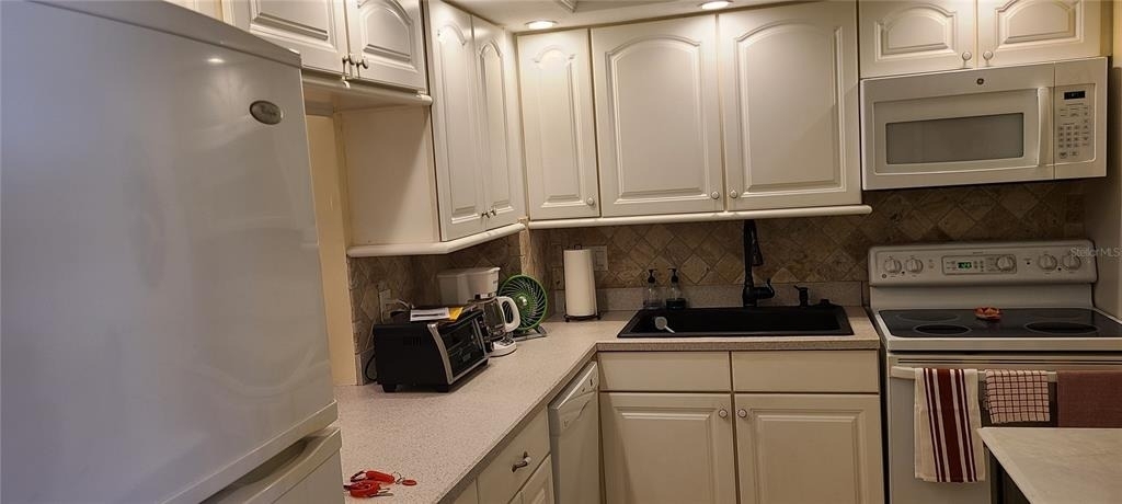 1250 N Portofino Drive - Photo 2