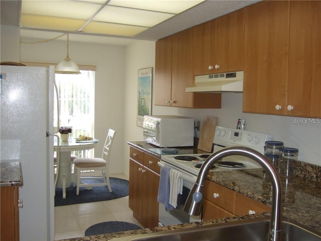 4397 Longmeadow - Photo 11