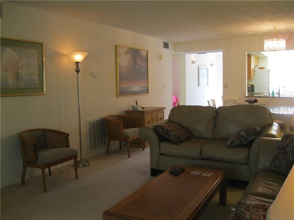 4397 Longmeadow - Photo 3