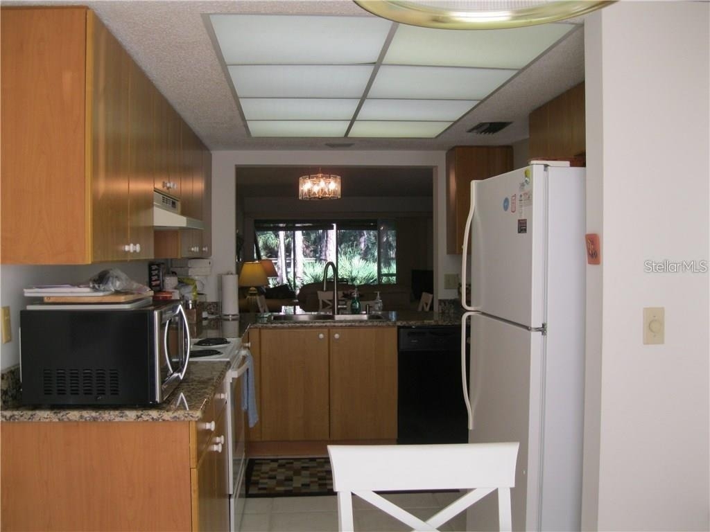 4397 Longmeadow - Photo 7