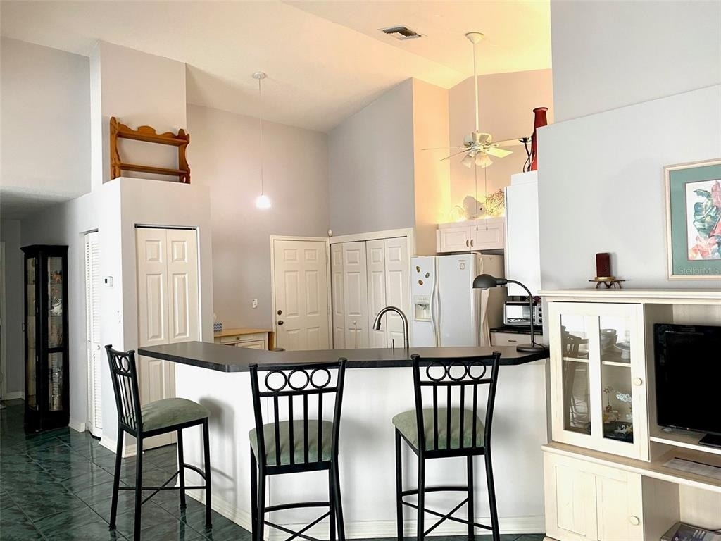 2602 Edgewater Court - Photo 7