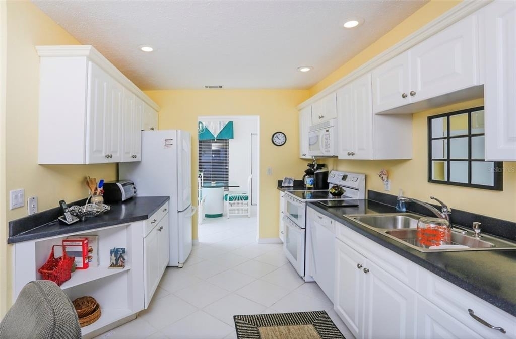 226 Southampton Lane - Photo 9
