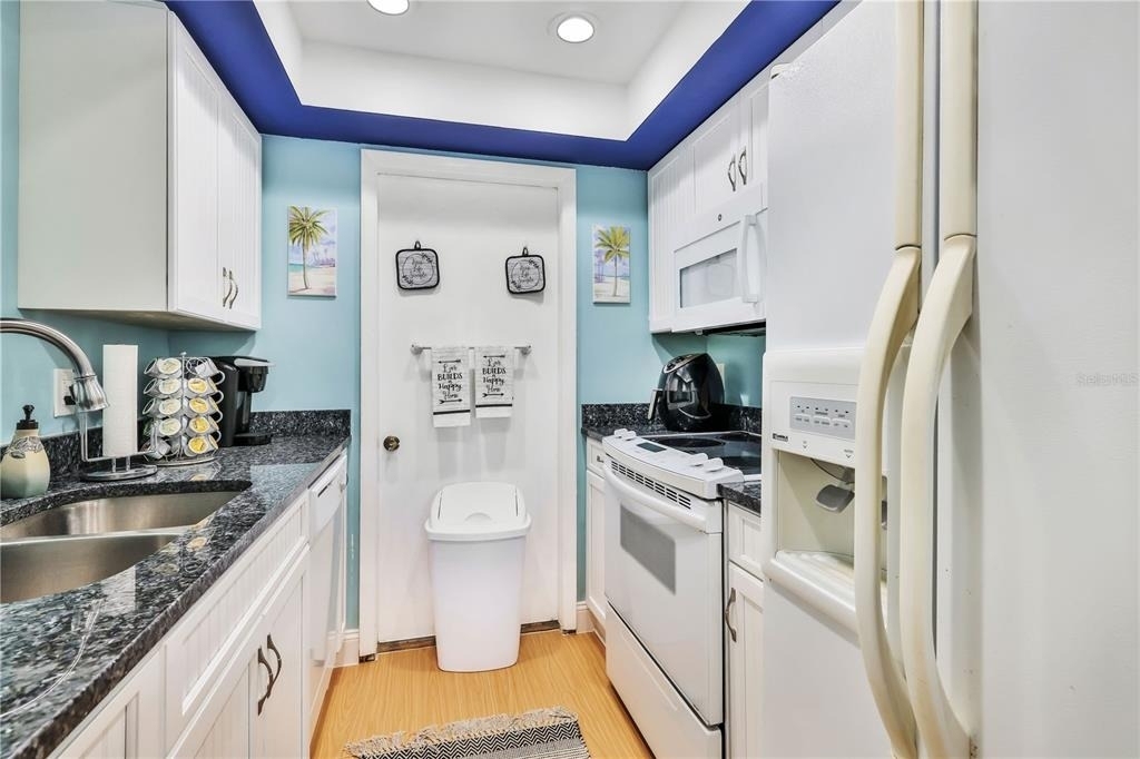 3806 Gulf Of Mexico Dr Drive - Photo 13