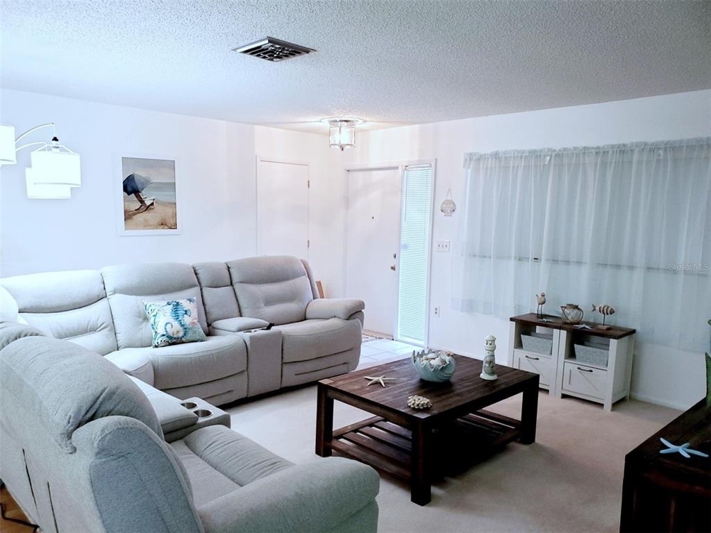 2203 43rd Street W - Photo 3