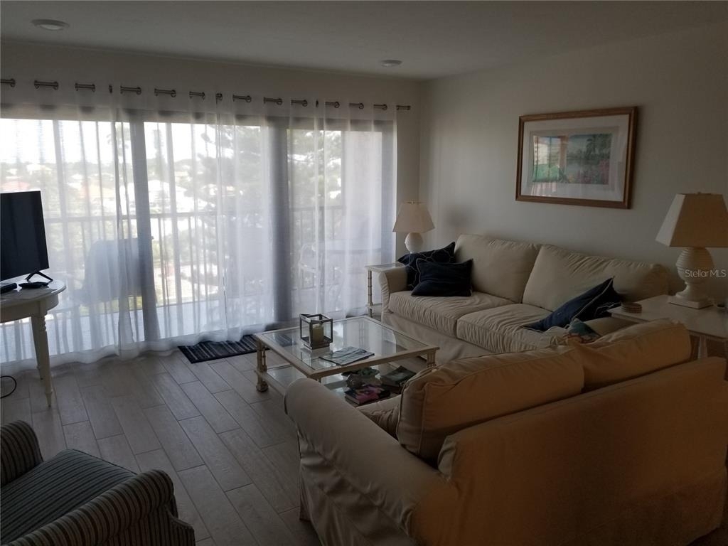 1001 Benjamin Franklin Drive - Photo 4