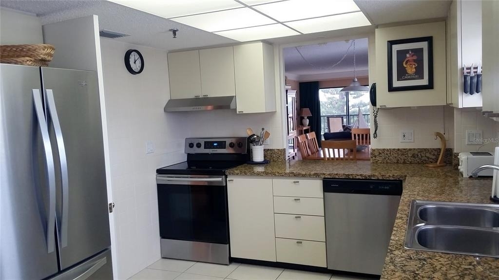 1001 Benjamin Franklin Drive - Photo 4
