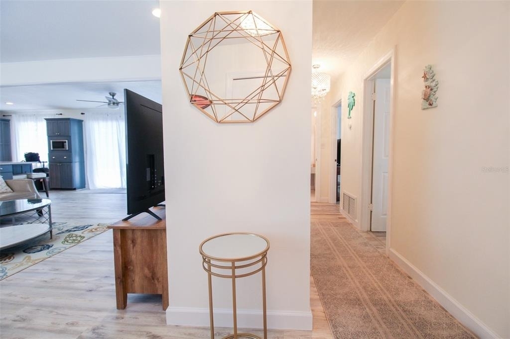 2232 Pine Terrace - Photo 3
