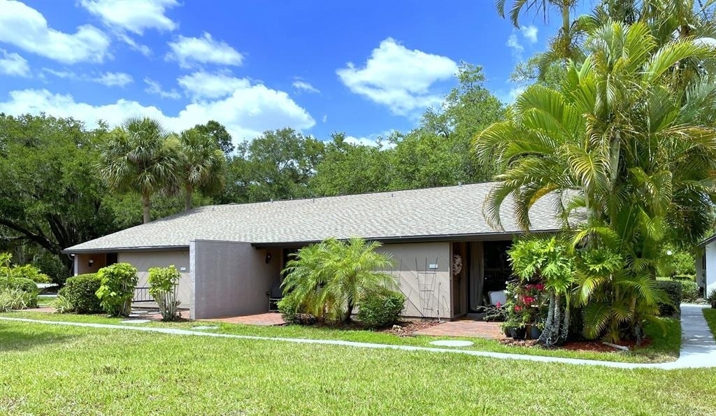 3543 Longmeadow - Photo 1