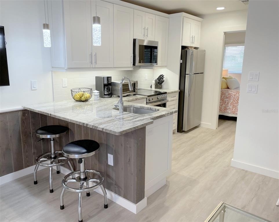 3543 Longmeadow - Photo 9