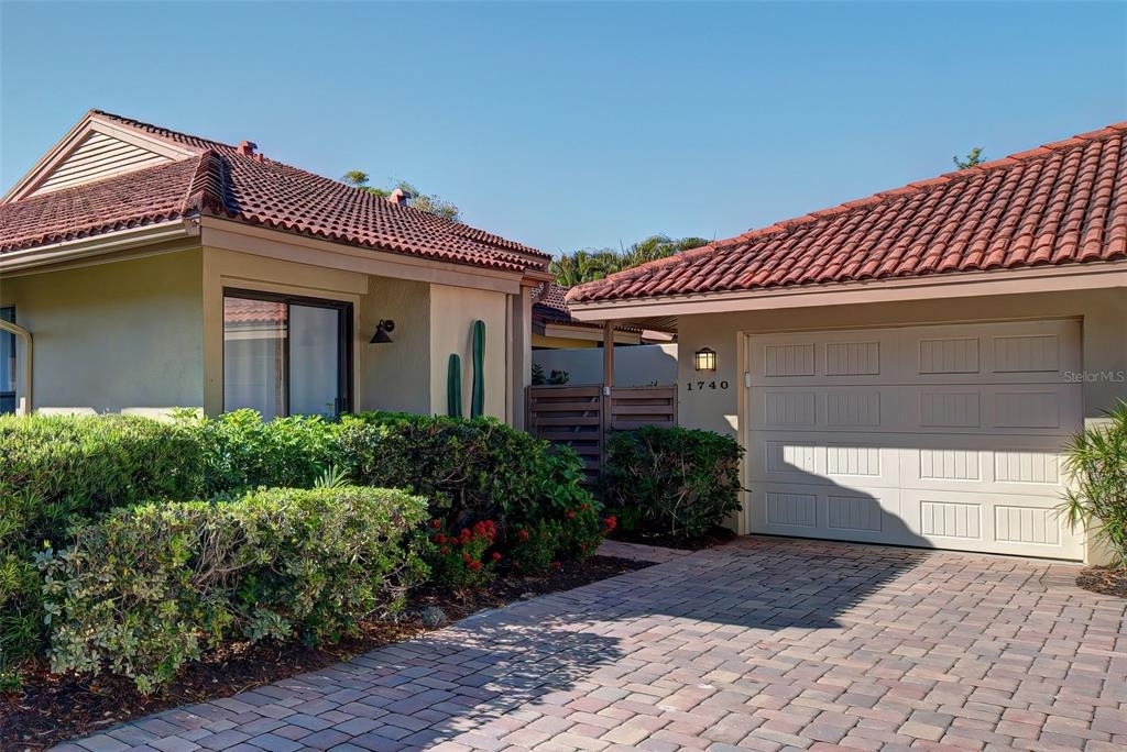 1740 Landings Boulevard - Photo 0