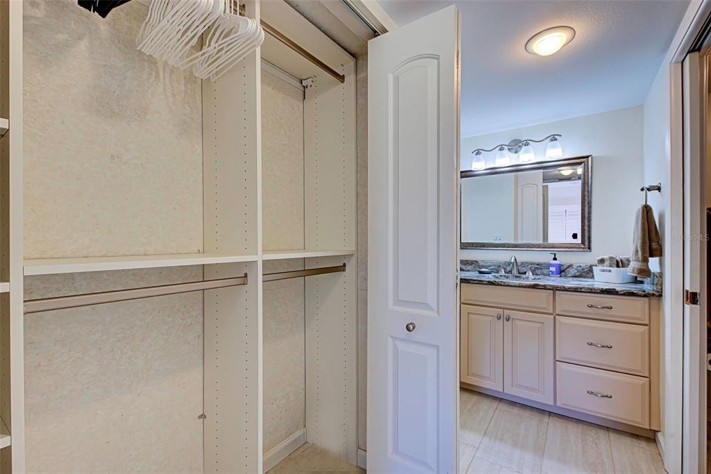 1740 Landings Boulevard - Photo 35