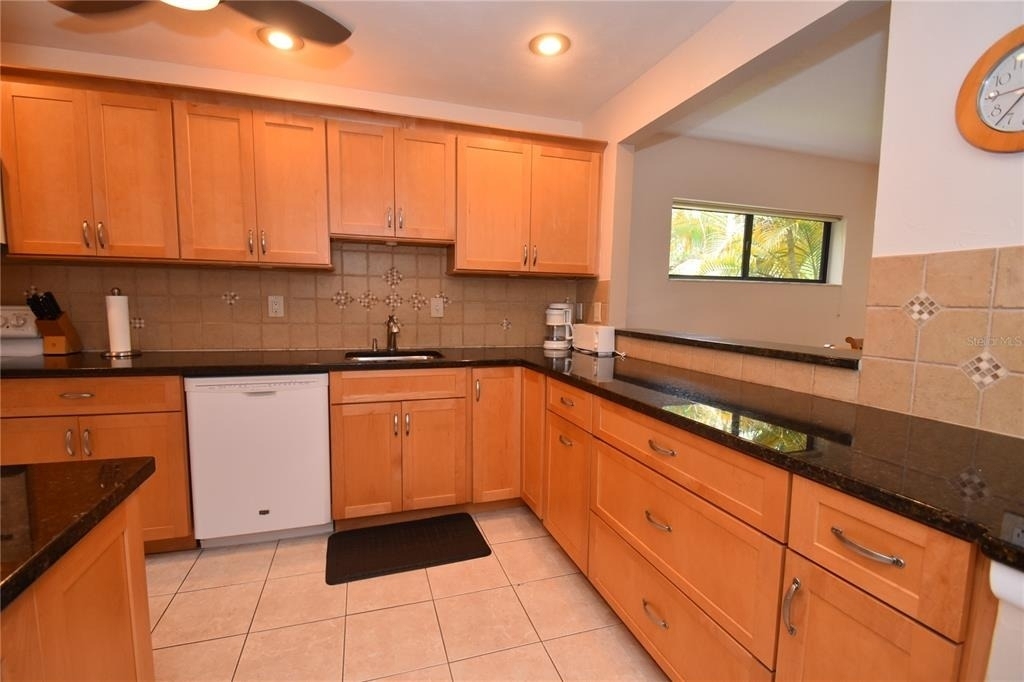 1523 Clower Creek Drive - Photo 2