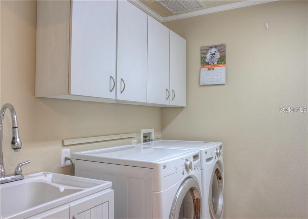 7348 Stanhope Court - Photo 21