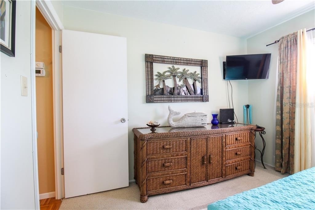 460 Base Avenue E - Photo 16
