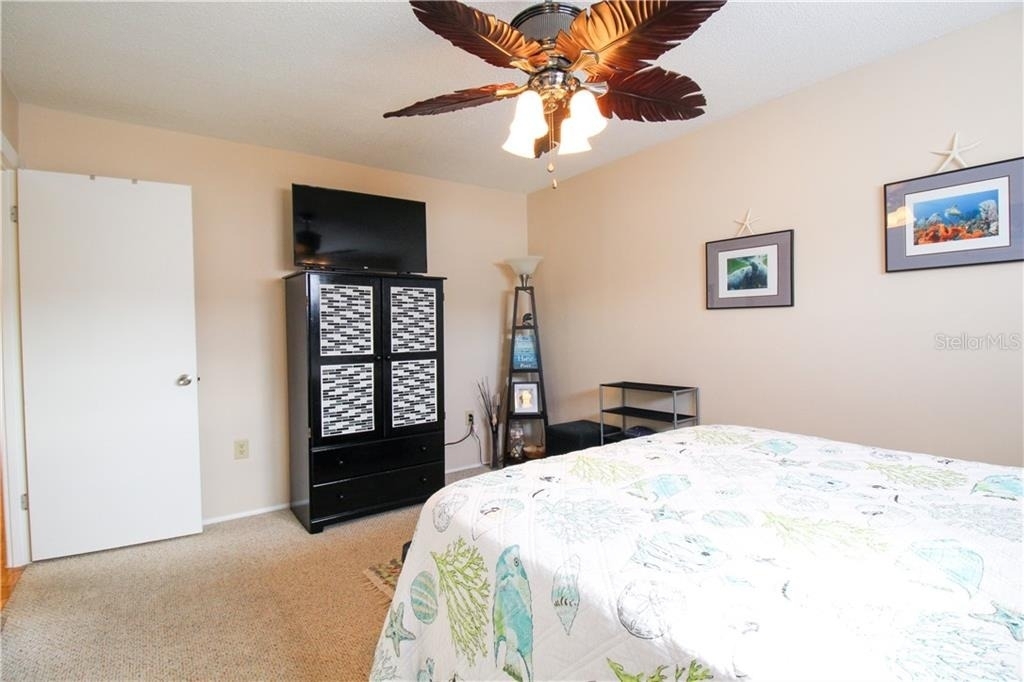460 Base Avenue E - Photo 18