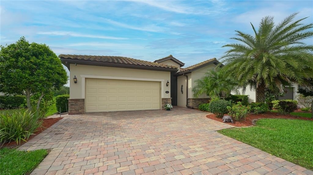 6888 Willowshire Way - Photo 0