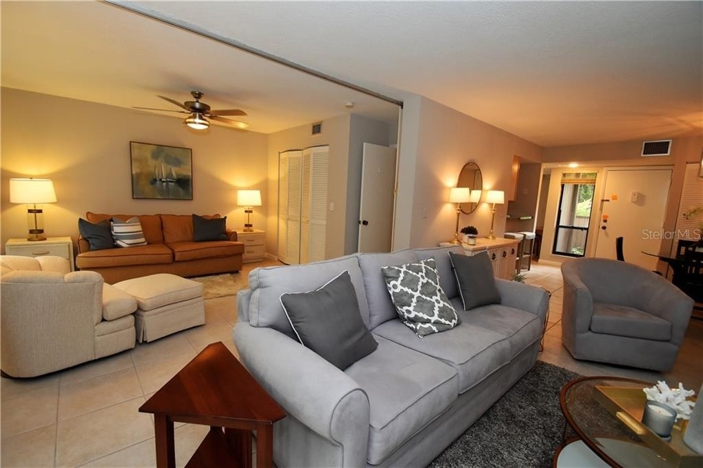 1667 Brookhouse Circle - Photo 3