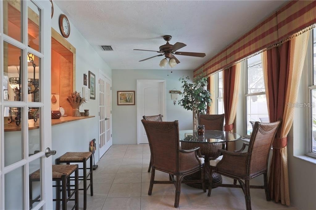 2929 Mayflower Street - Photo 12
