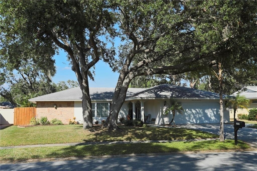 2929 Mayflower Street - Photo 0