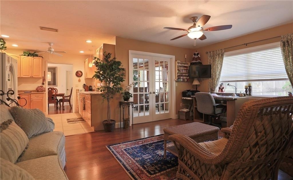 2929 Mayflower Street - Photo 8