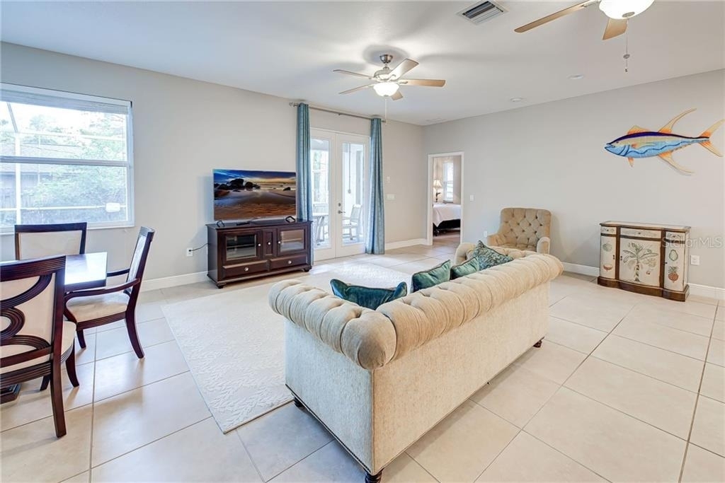 2330 Bradford Street - Photo 23