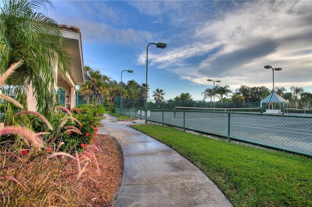 5270 Hyland Hills Avenue - Photo 12
