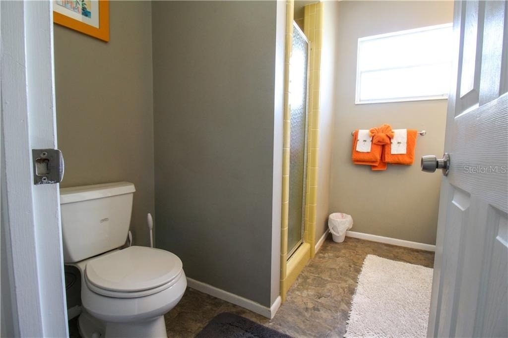2806 Taunton Drive W - Photo 23