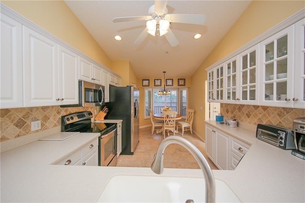 5330 Hyland Hills Avenue - Photo 10