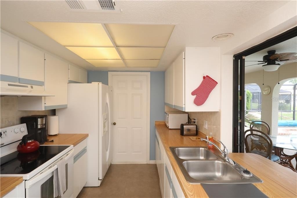 18091 Bracken Circle - Photo 12